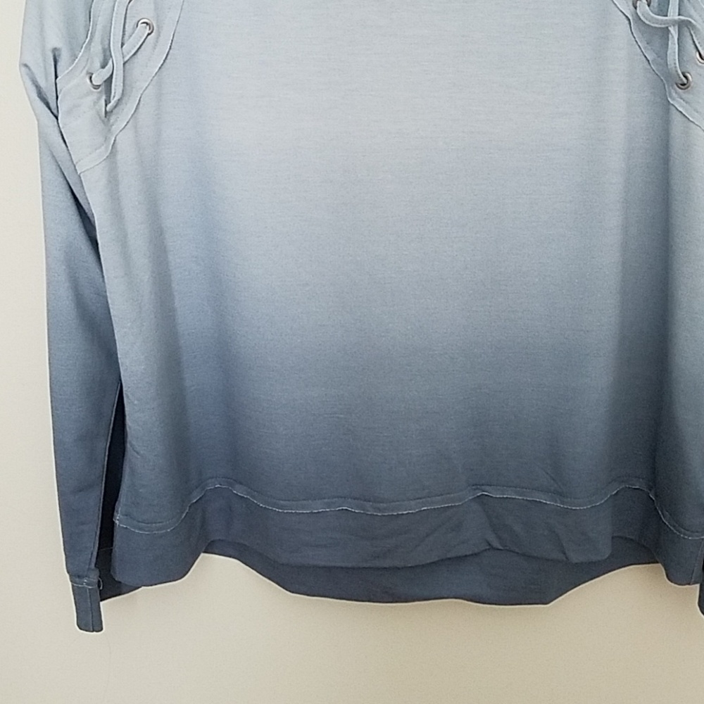 Mudd Dip Dye Ombre Blue Pullover Size Large - Picture 3 of 7